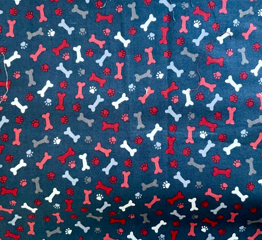 Dog Bones Fat Quarter 