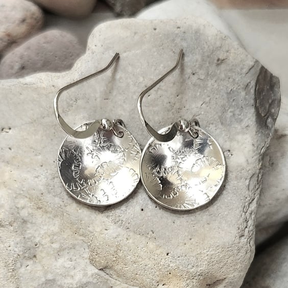Disc earrings in sterling silver