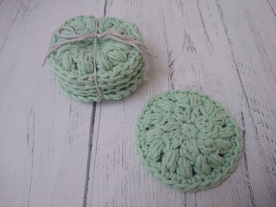 Green cotton face wipes, Make remover pads, reusable scrubbies