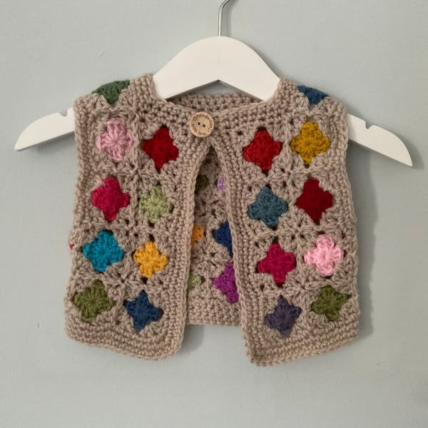Granny crochet cardigan for baby 
