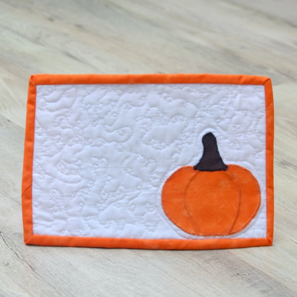 Halloween Pumpkin Mug Rug