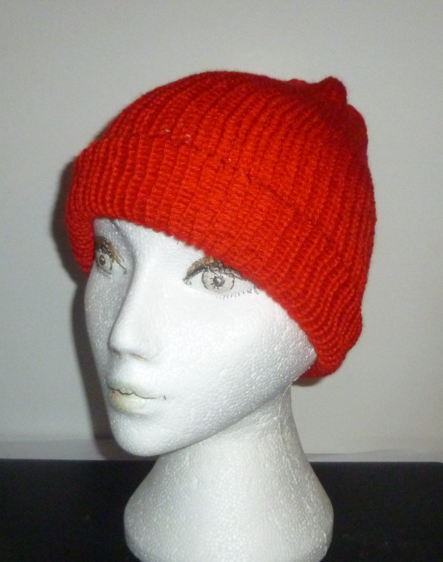 machine knitted adult size red beanie hat ( ref FA 518 D1 )