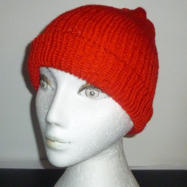 machine knitted adult size red beanie hat ( ref FA 518 D1 )