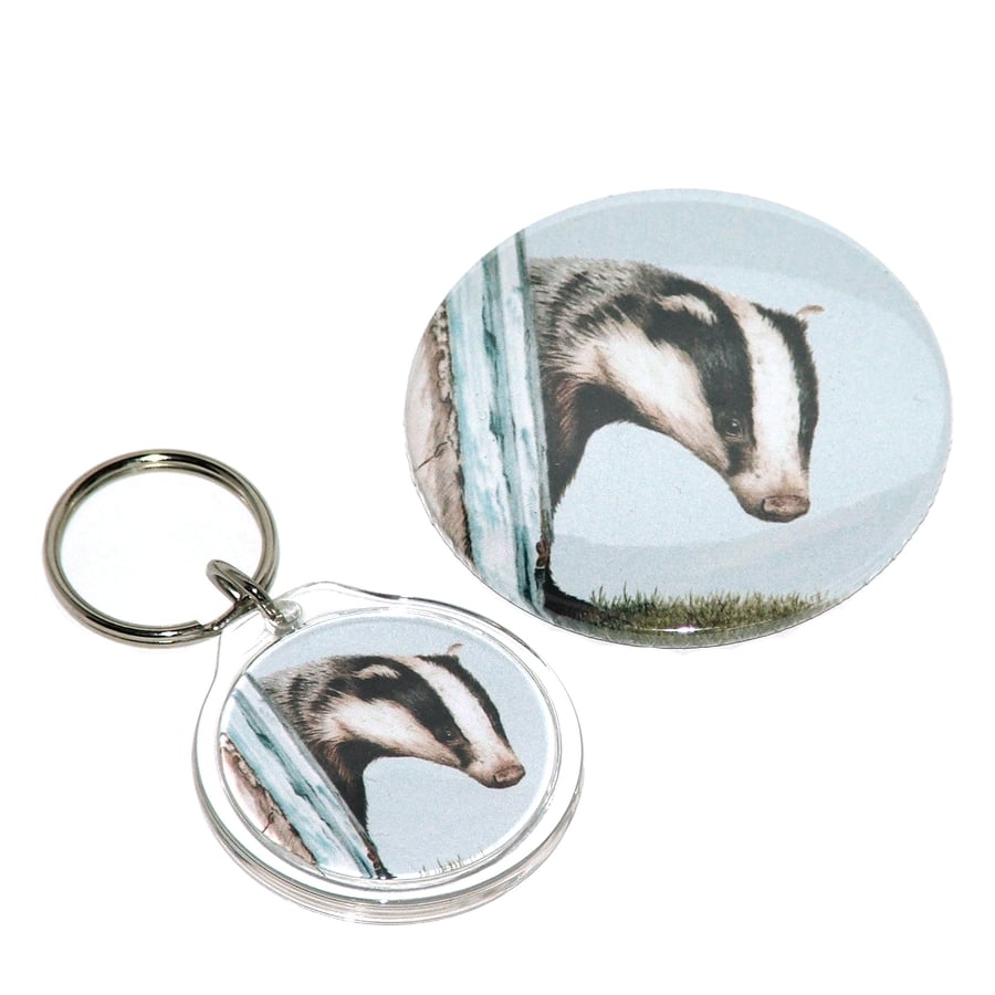 Round keyring and pocket mirror gift set - Badger