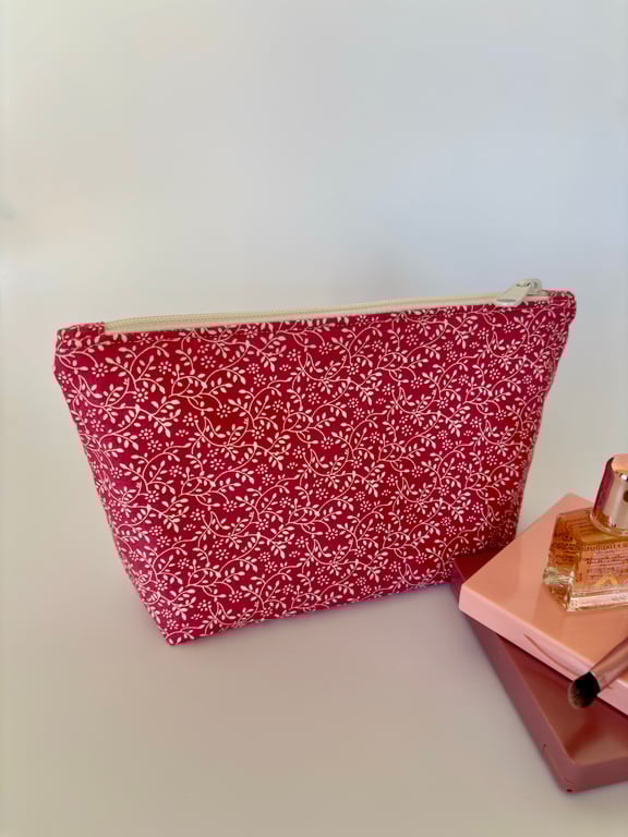 Make up bag, small toiletry bag, water resistant lining, in pink floral design