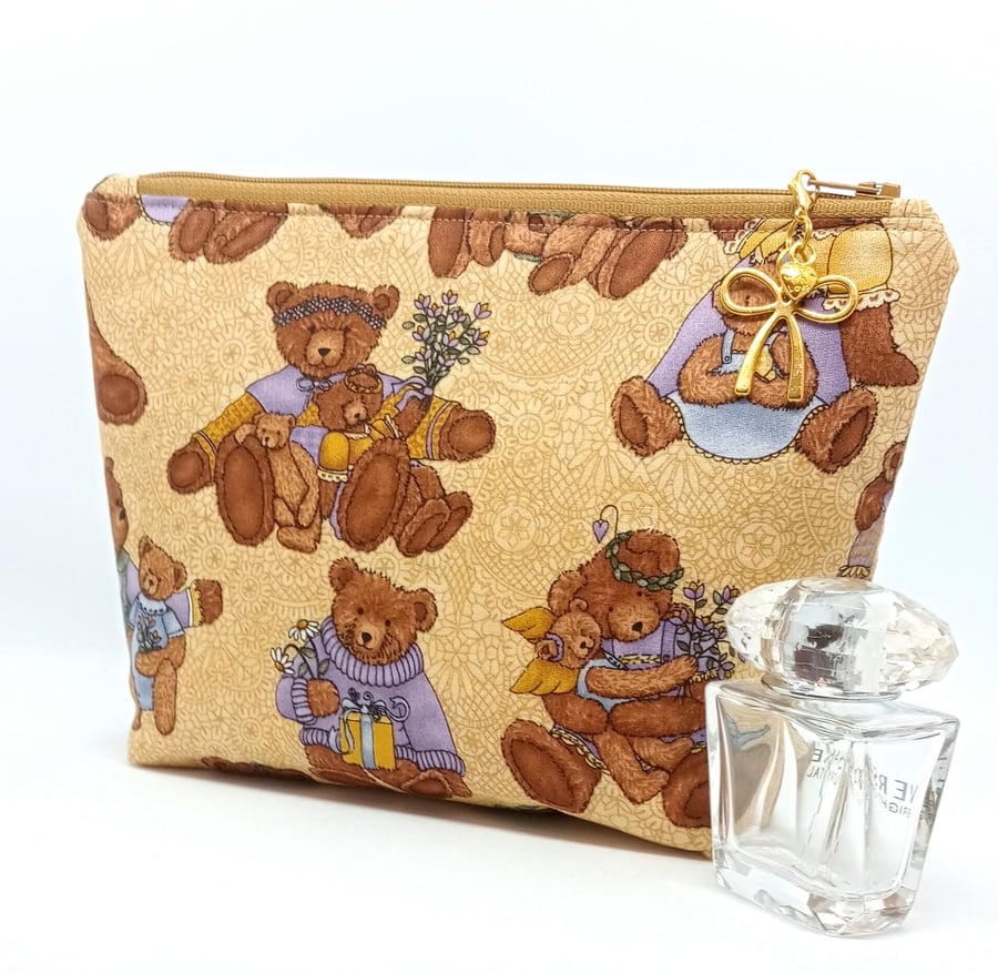 Teddy Bear make up bag 208E