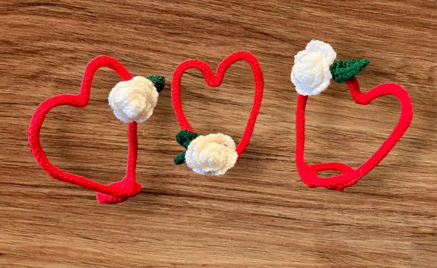 Set of 3 Standing Hearts with Rose Accents, Heart Table Decorations, Hearts