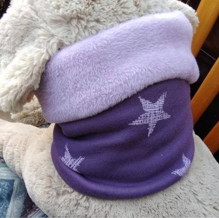 Dog snood small double sided purple stars 
