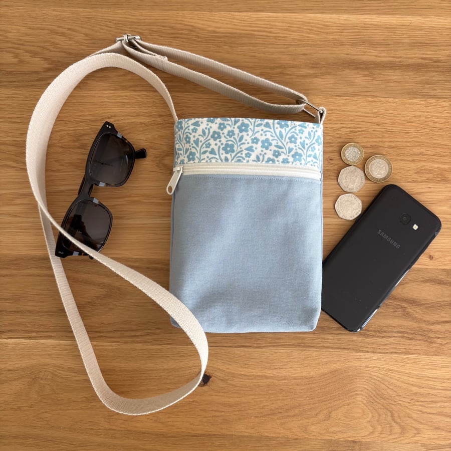 Fabric crossbody bag, blue cotton, with an adjustable strap