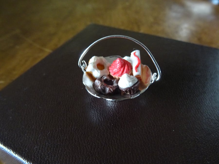 1:12 Silver Cake or Fruit Basket