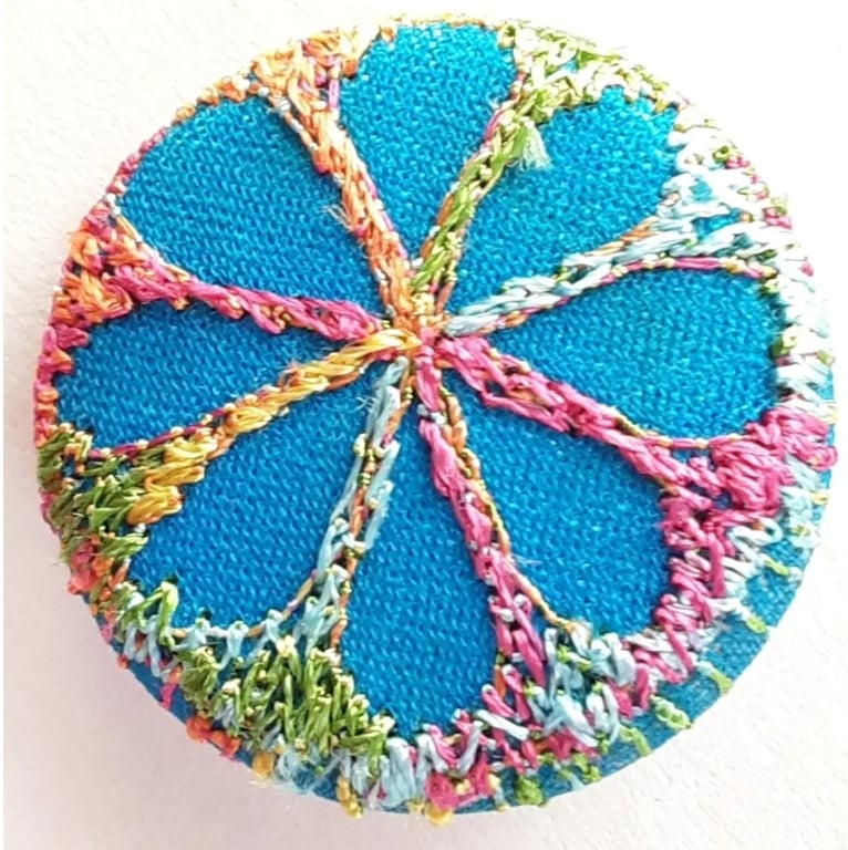 One Inch Badge Fabric Badge with Free Machine Embroidery 