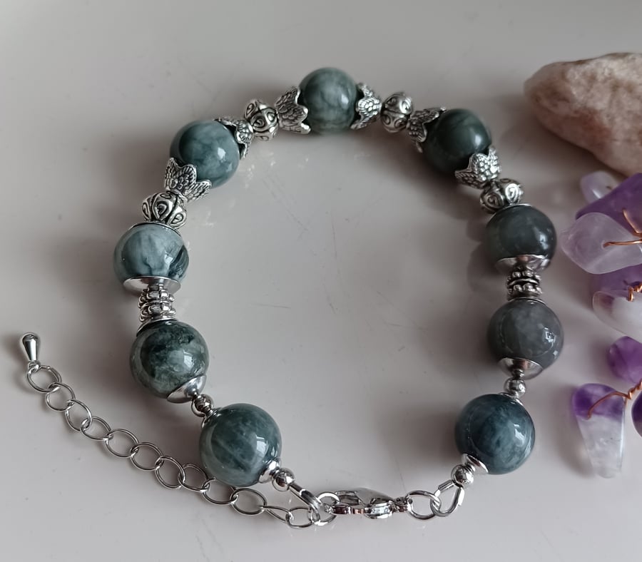Agate adjustable bracelet, handmade gift for her, healing and energy power