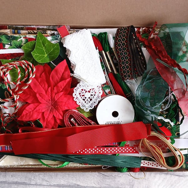 Slow Stitching Craft Pack - Christmas Pack A