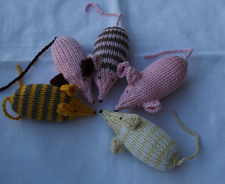 Assorted Hand Knitted Cotton Organic Catnip Mice