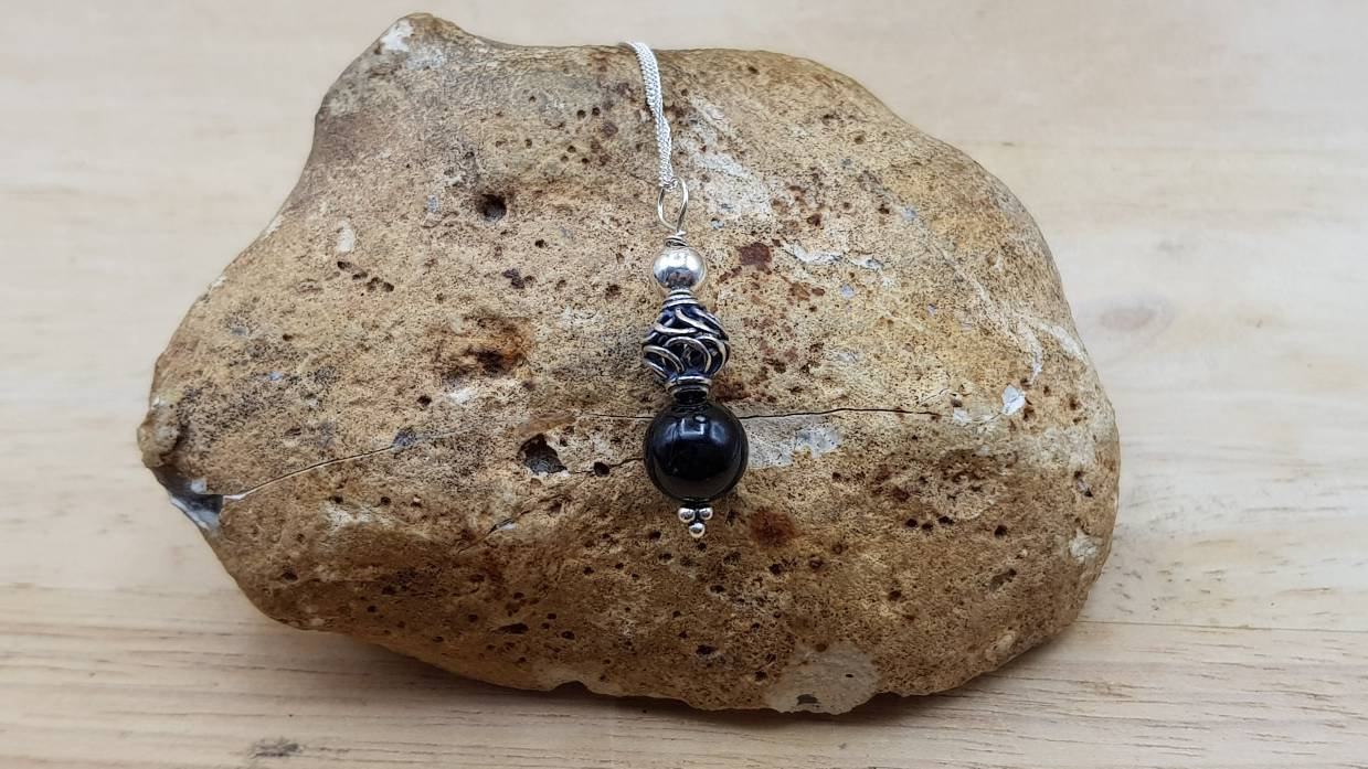 Small Spinel pendant necklace. 22nd anniversary gemstone