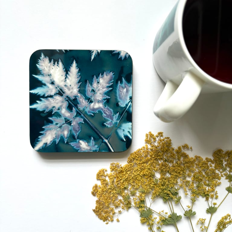 Cyanolumen Leaf Coaster Set x4 (dark wood finish)