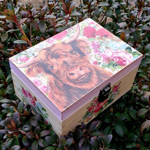 Wooden Pine Jewellery Keepsake Box Highland Cow Floral