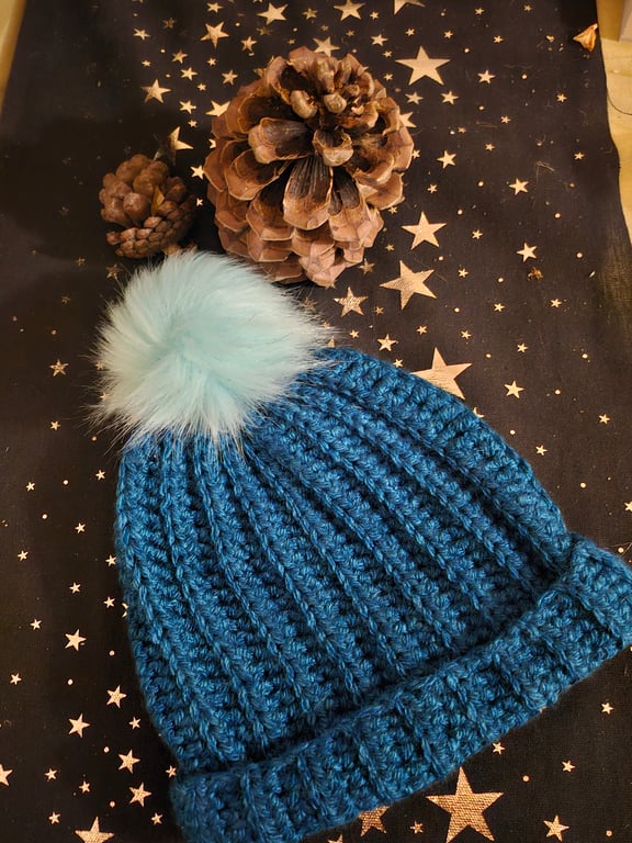 Bobble Beanie Dark Green