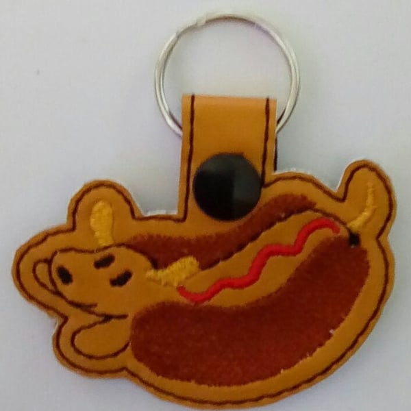 686. Hot doggo keyring.