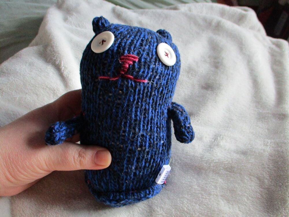 Black and Blue Mottled Midi Kitten Cat with White Eyes Knitted By KM