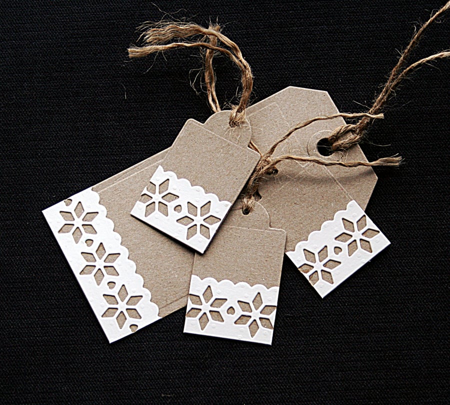 Scandi Kraft Tags - set of 4 - Handcrafted Christmas Gift Tags - dr17-0058