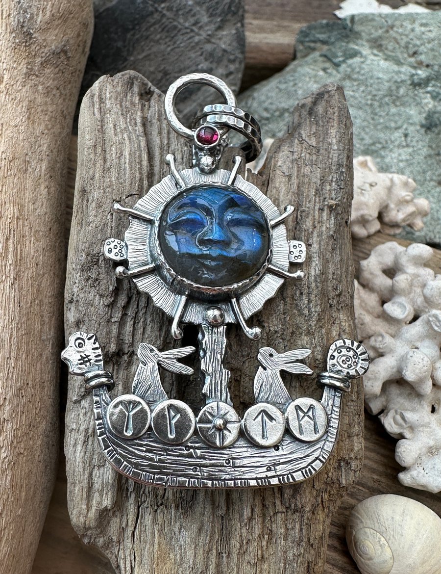 Hare Viking Ship Pendant with Labradorite Face and Garnet