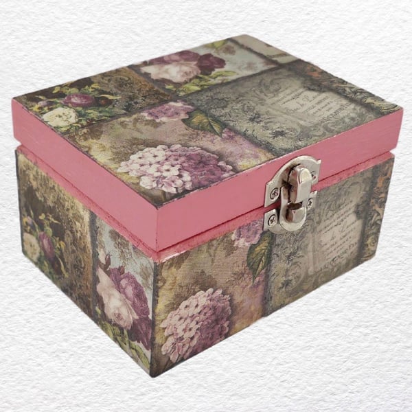 Vintage Rose: Decorated Wooden Trinket Keepsake Box 12cm