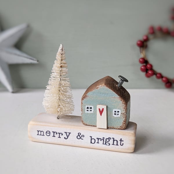 Little Wooden Handmade House in a Bag with Christmas Tree 'Merry & Bright' 
