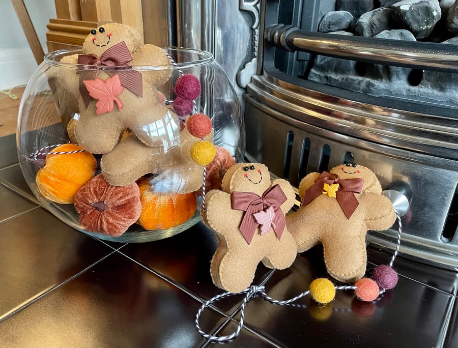 Autumn Leaves Felt Gingerbread Men Garland