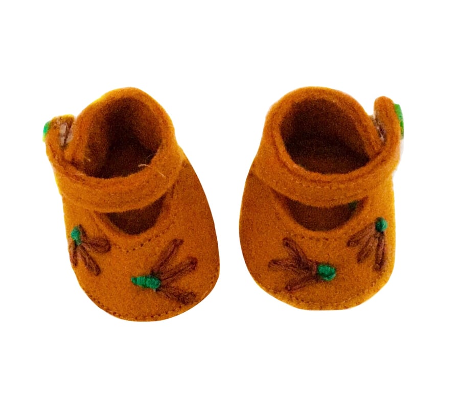 Tan Embroidered Shoes