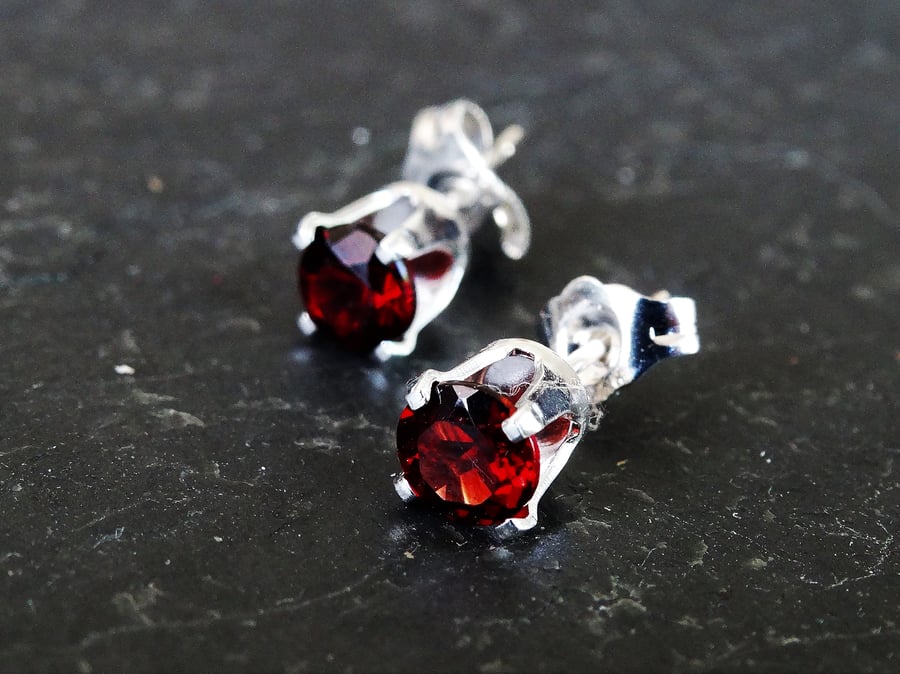 Garnet studs small and delicate