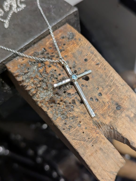Recycled Sterling Silver Cross Topaz pendant: Stone