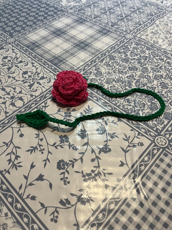 Crochet hot pink rose bookmark - long
