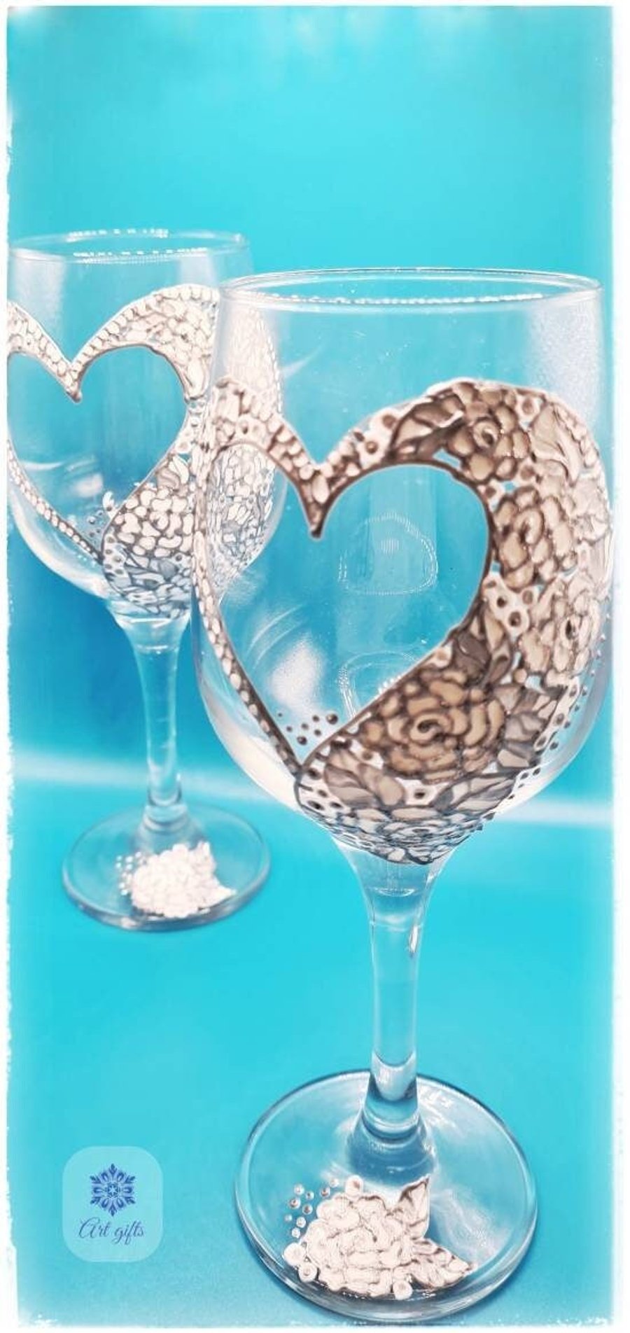 Set of two large hand painted wine glasses for Bride and Groom, decorative prese