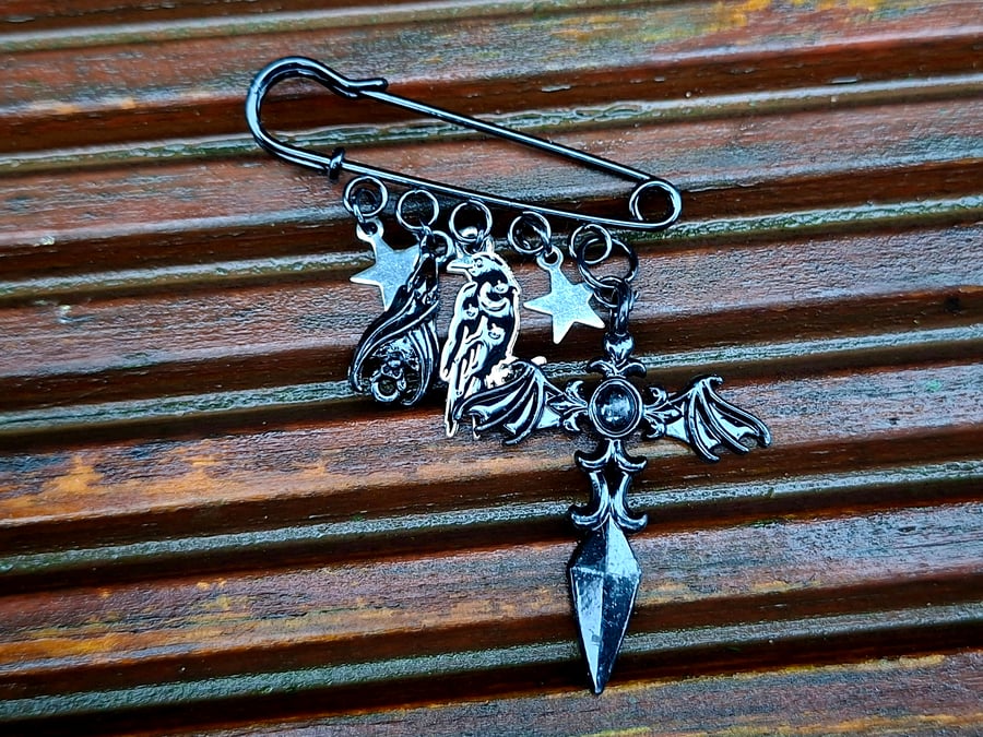 Safety Pin Brooch Badge black charms alternative emo gothic cross bat