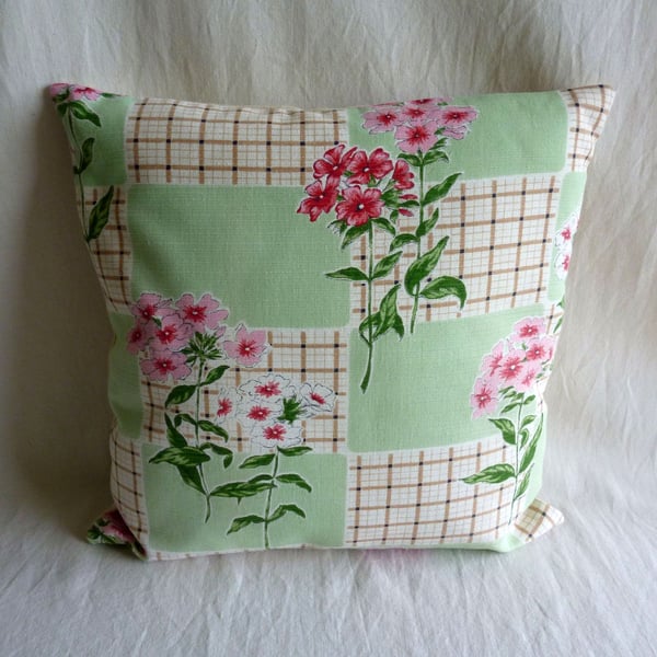 Vintage 1950s pretty floral cushion cover