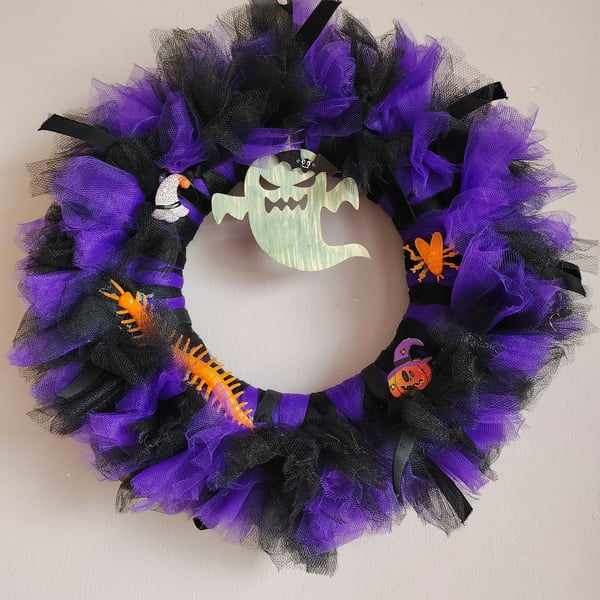Ghosty Halloween Wreath
