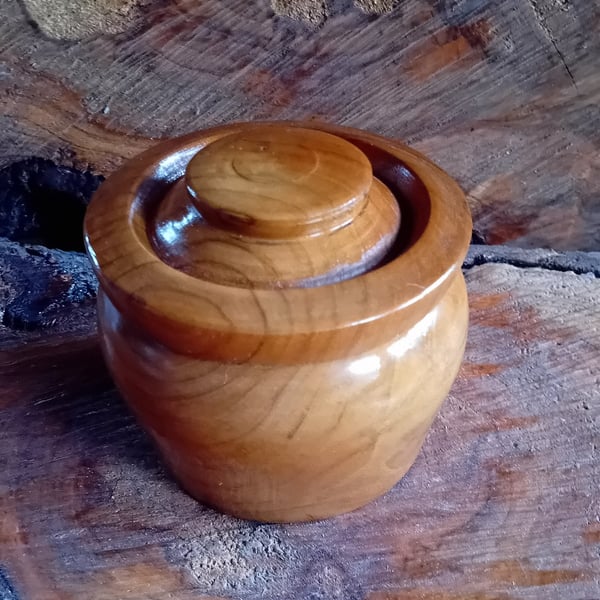 Handturned Trinket box. 
