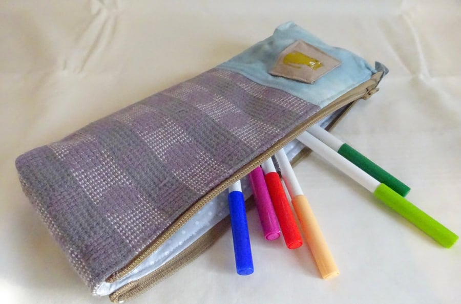 Handwoven Zipper Accessory Bag - Lavender Love