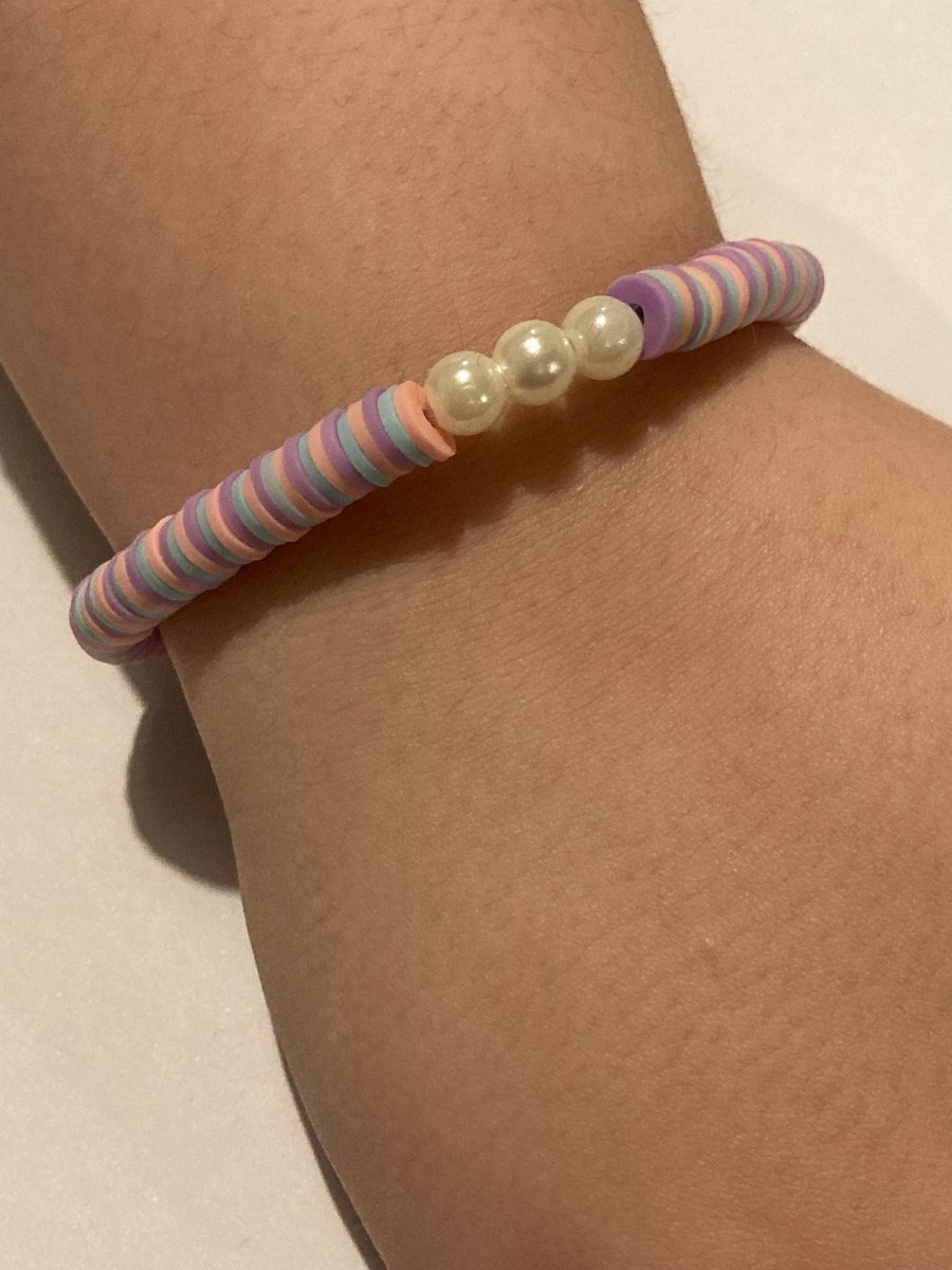 Pastel clay bead bracelet 