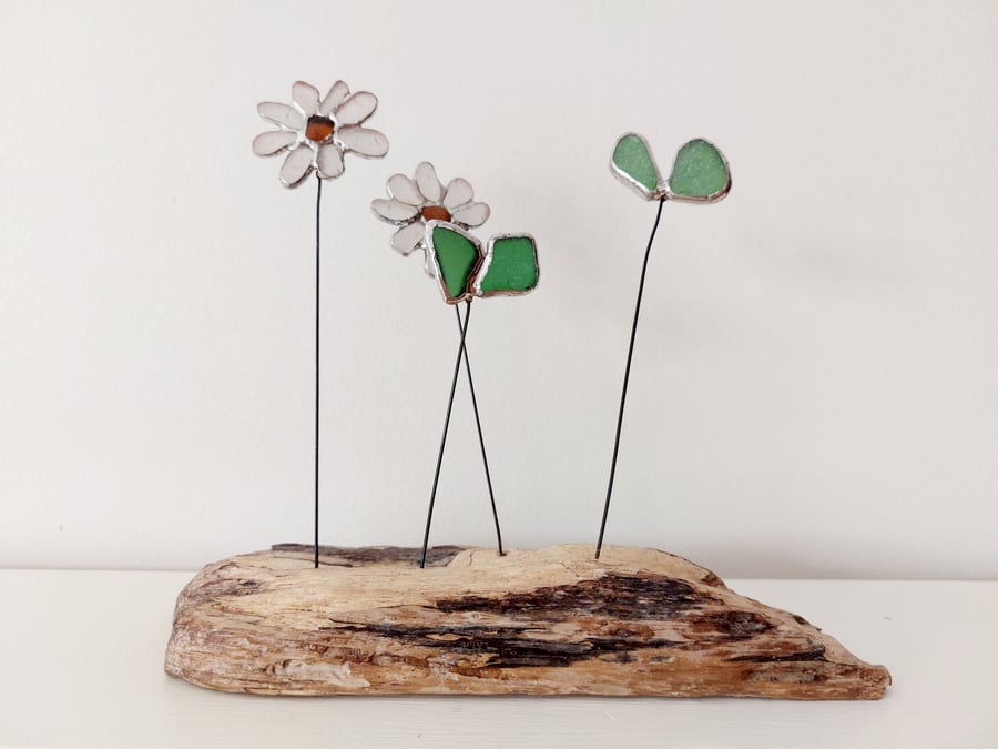 Sea Glass & Driftwood Daisy Flower Ornament made from Reclaimed Materials