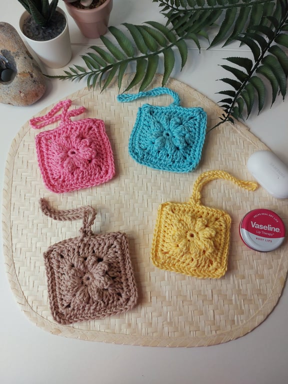 Crochet Boho Flower Lip Balm Earbuds Pouch