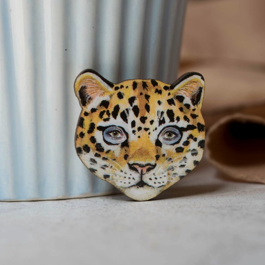 Leopard wooden brooch. Leopard badge