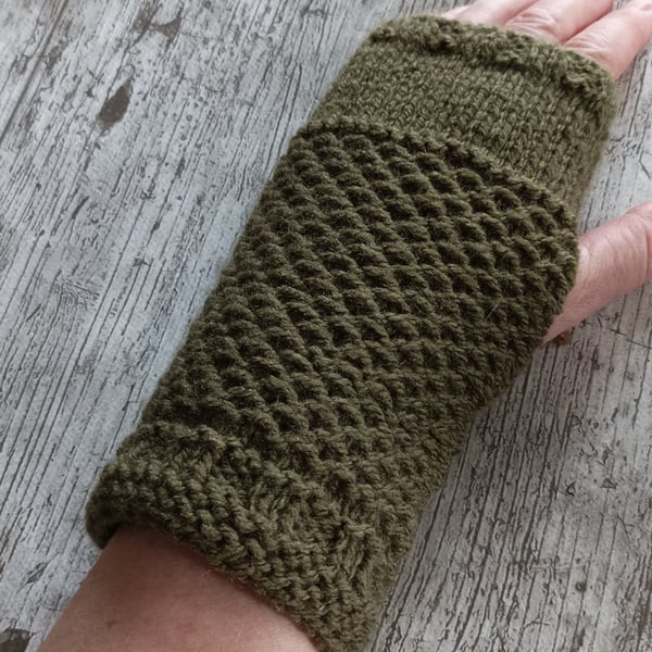 Fingerless gloves, aran knits, womens winter gloves