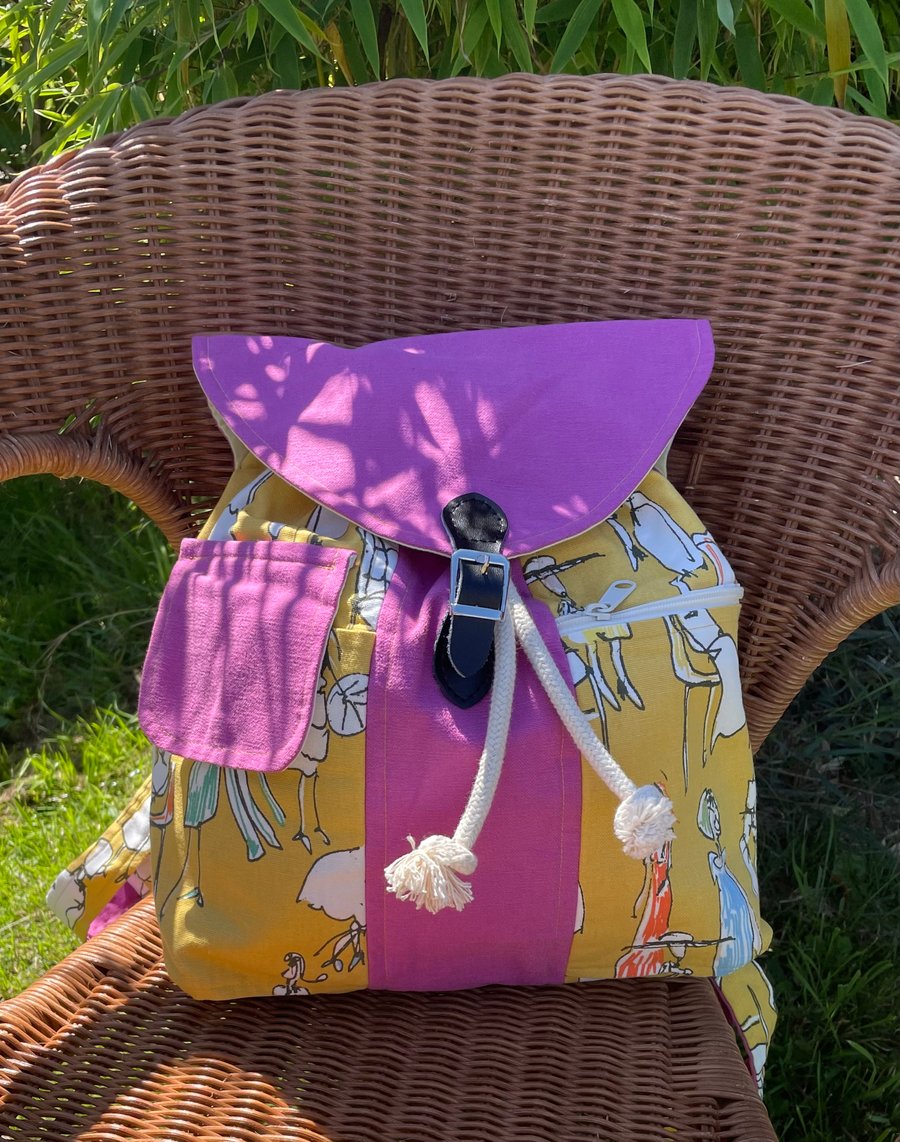 People backpack with a zip pocket on the back UK delivery free