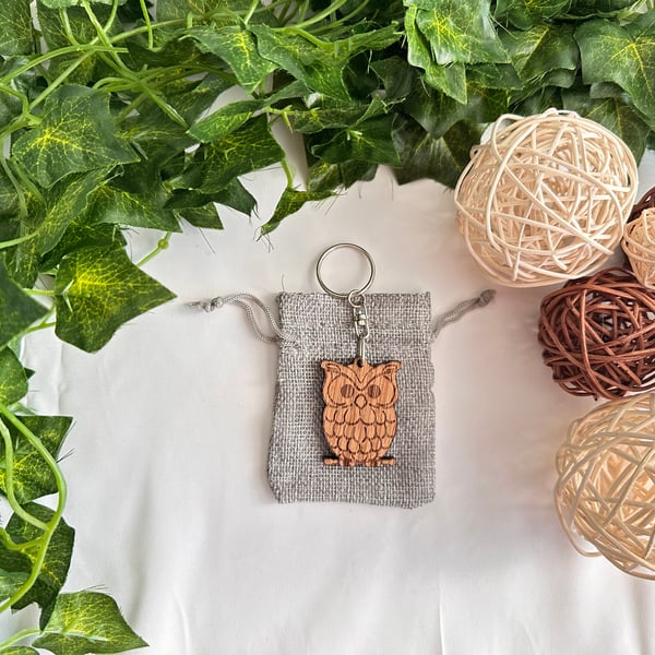 Wooden Owl Keyring, Wood Animal Owl Keychain, Woodland Forest Animals Gift Ideas