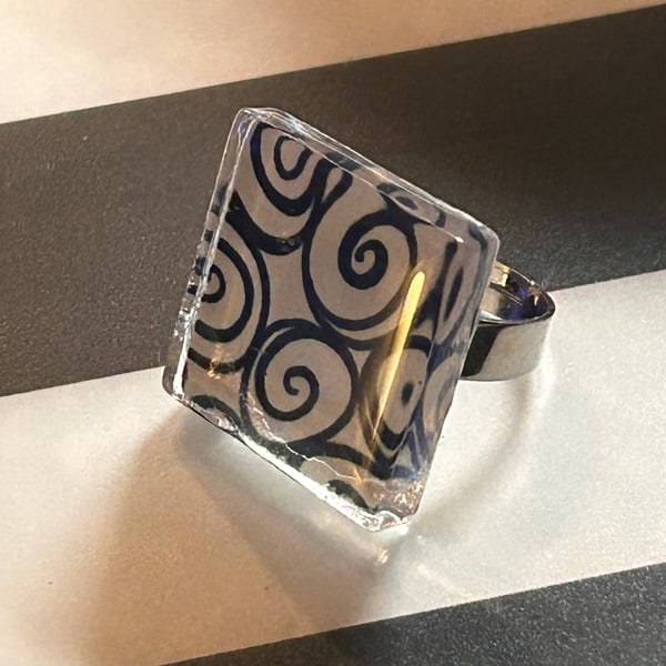 Abstract Monochrome Glass Tile Adjustable Ring -Boxed