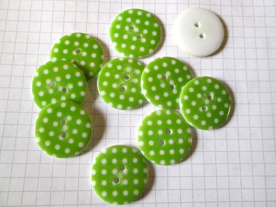 10 x  23mm GREEN Polka Dot Spotty Buttons