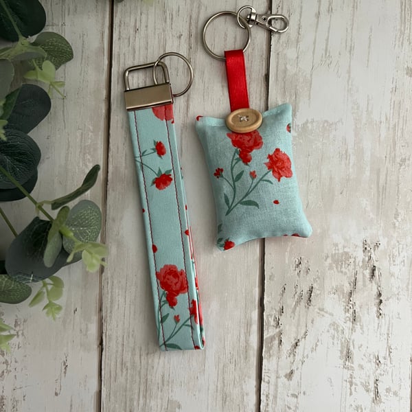 GIFT SET: Lavender Filled Key Ring & Wristlet Fob, Red Rose Floral