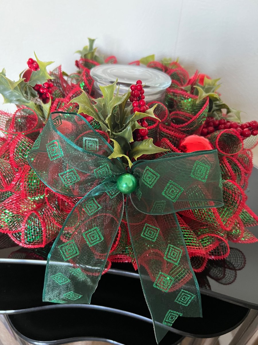 Image of Christmas table centrepiece